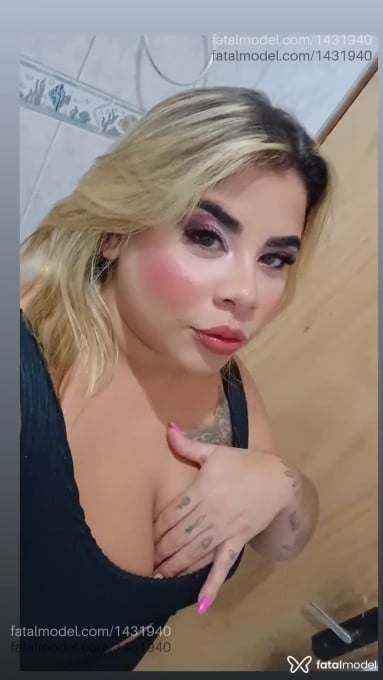 Acompanhante mulher loira (o) de olhos castanhos em Pindamonhangaba Acompanhante mulher loira (o) de olhos castanhos em Pindamonhangaba - Luiza