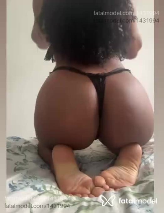 Acompanhante mulher morena (o) de olhos pretos em Camaçari Acompanhante mulher morena (o) de olhos pretos em Camaçari - Lara