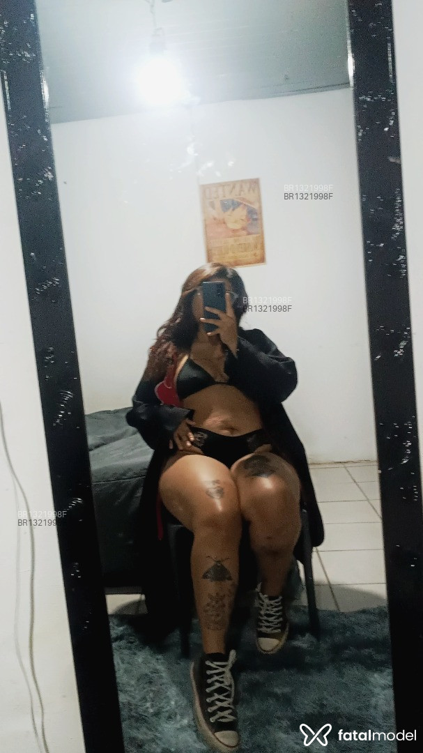 Acompanhante mulher com cabelo castanho de olhos castanhos em Virtual - Vanessa silva