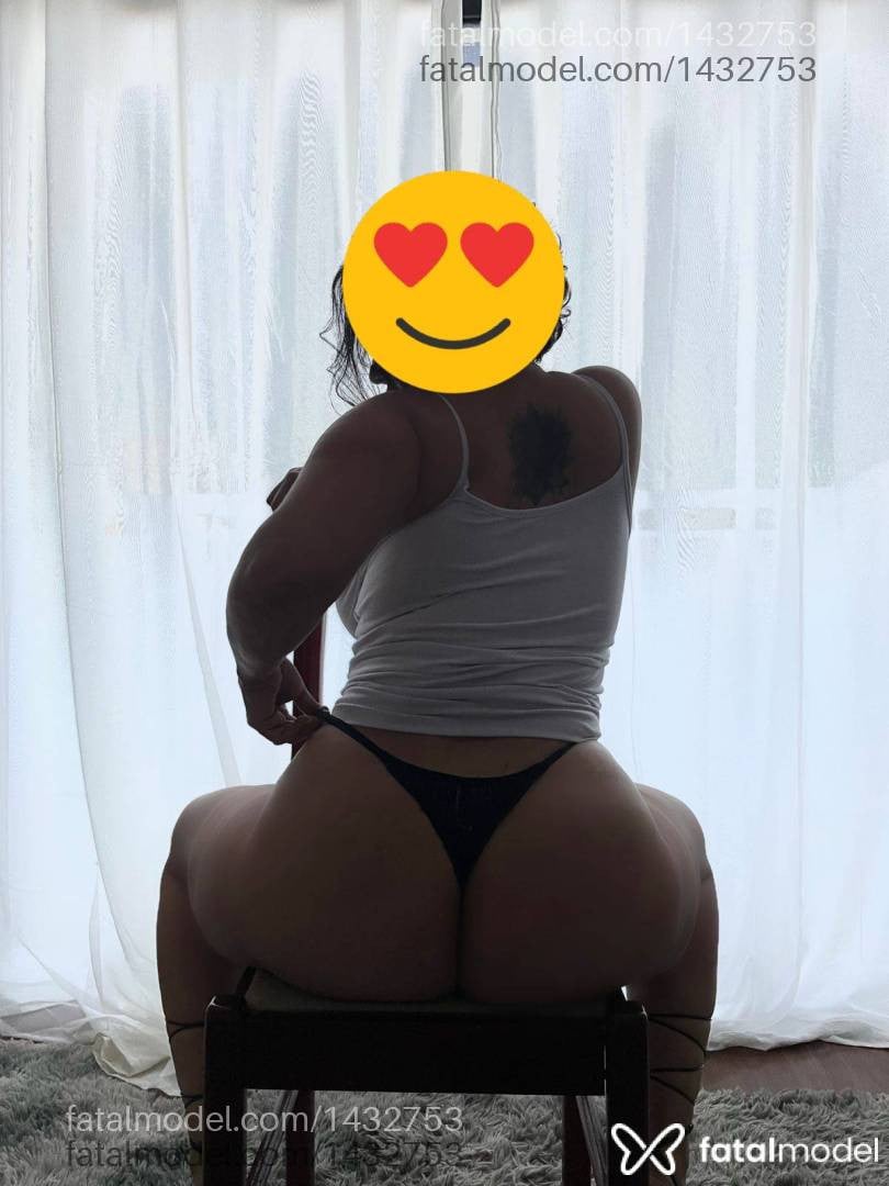 Acompanhante mulher com cabelo castanho de olhos castanhos em Pouso Alegre Acompanhante mulher com cabelo castanho de olhos castanhos em Pouso Alegre - Lavinia
