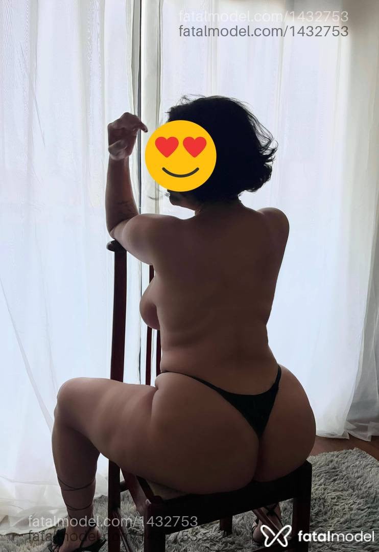 Acompanhante mulher com cabelo castanho de olhos castanhos em Pouso Alegre Acompanhante mulher com cabelo castanho de olhos castanhos em Pouso Alegre - Lavinia
