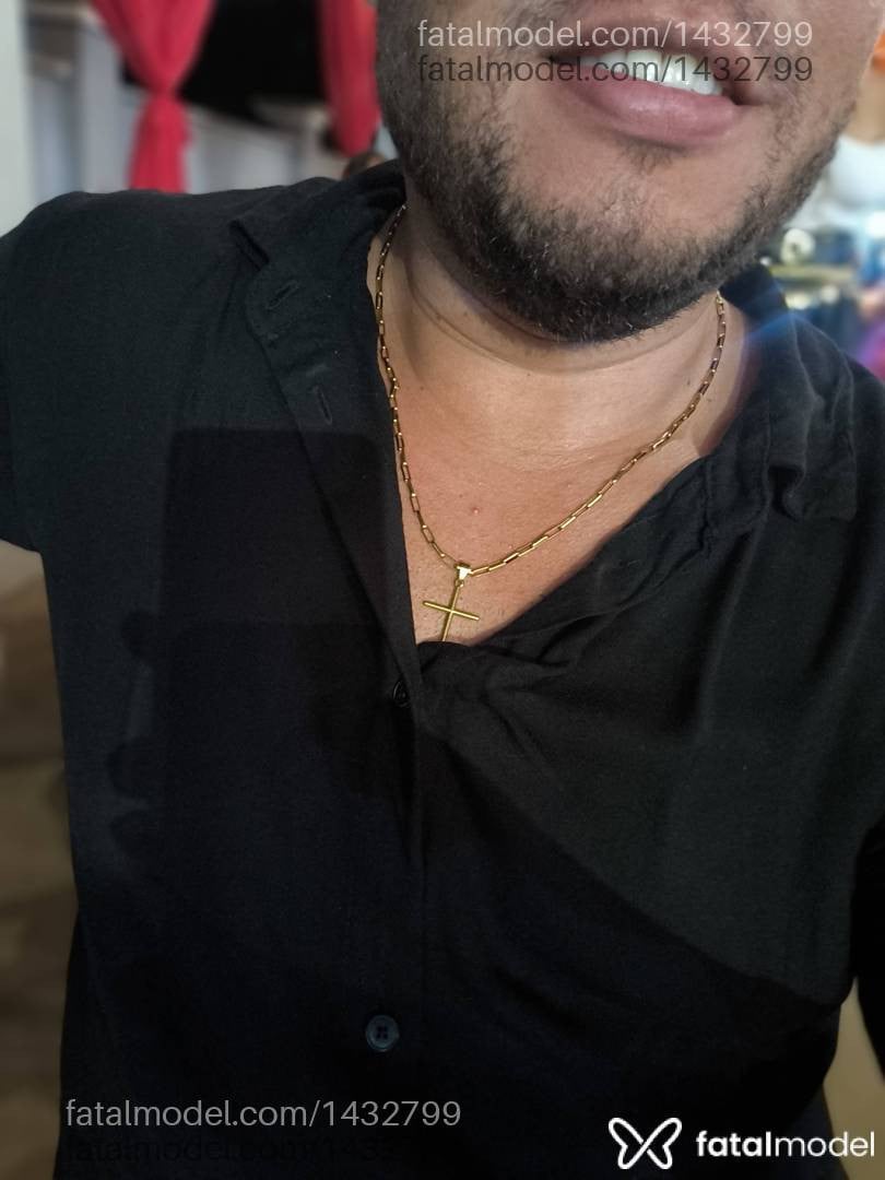 Acompanhante homem com cabelo castanho de olhos castanhos - Márcio Adams