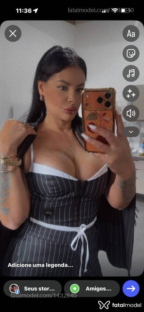 Acompanhante mulher morena (o) de olhos castanhos em Garopaba - Pyetra