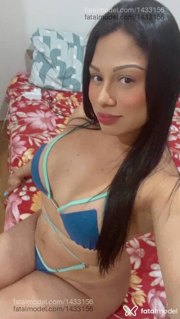Acompanhante mulher trans morena (o) de olhos castanhos - Ariela Belly