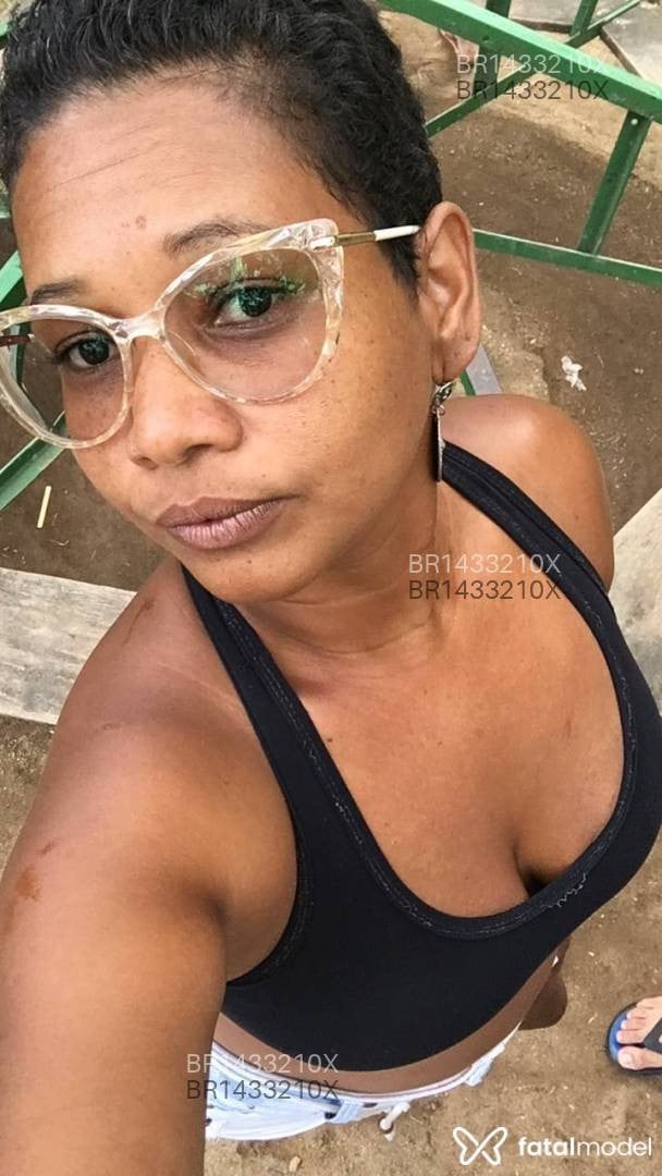 Acompanhante mulher morena (o) de olhos castanhos em Serra Acompanhante mulher morena (o) de olhos castanhos em Serra - Natasha kooper