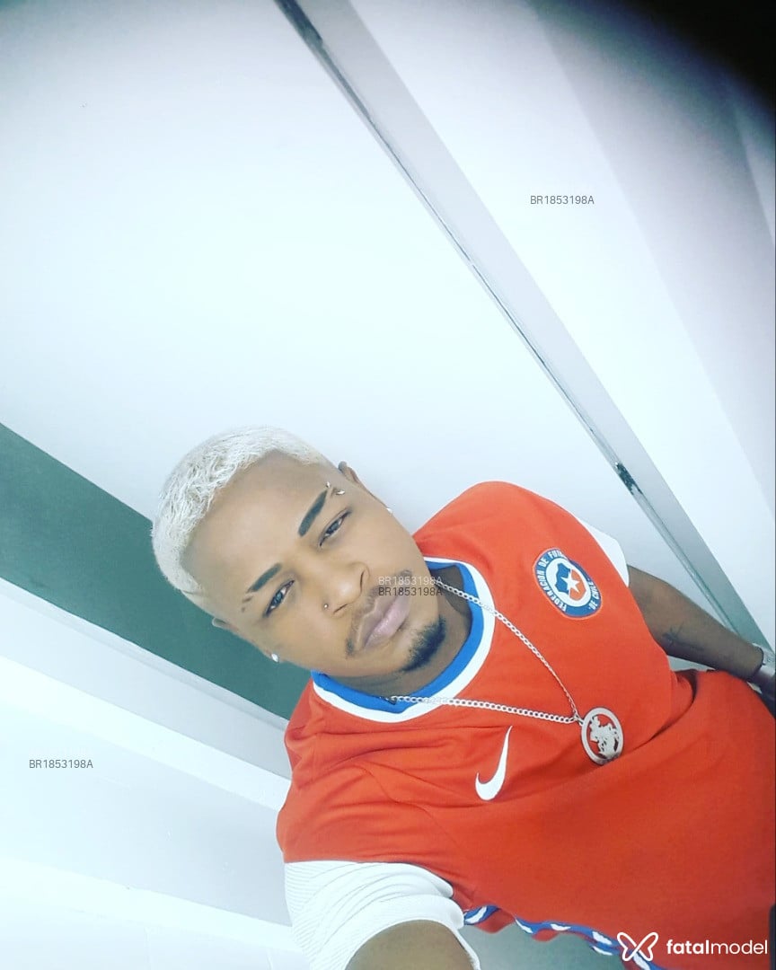 Acompanhante homem morena (o) de olhos pretos em Campos dos Goytacazes - Douglas