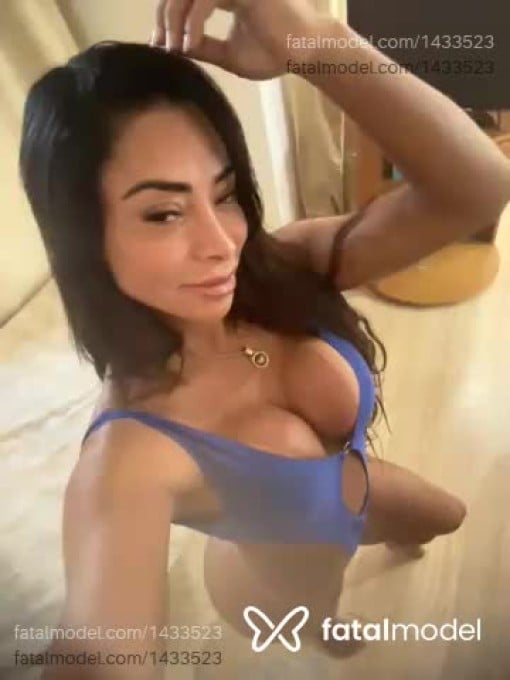 Acompanhante mulher com cabelo castanho de olhos castanhos em São Paulo Acompanhante mulher com cabelo castanho de olhos castanhos em São Paulo - Anitta Linhares