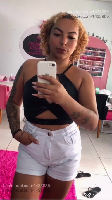 Acompanhante mulher morena (o) de olhos castanhos em Juína - Acreana Jambo