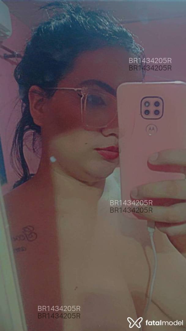 Acompanhante mulher ruiva (o) de olhos pretos em Vila Rica - Juliana
