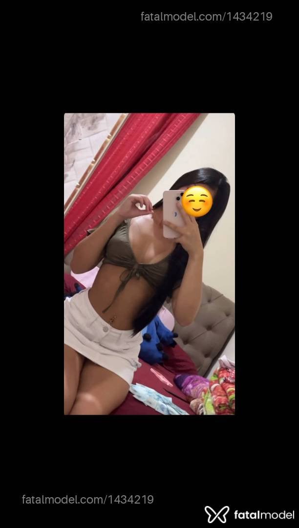 Acompanhante mulher morena (o) de olhos castanhos - Melissa