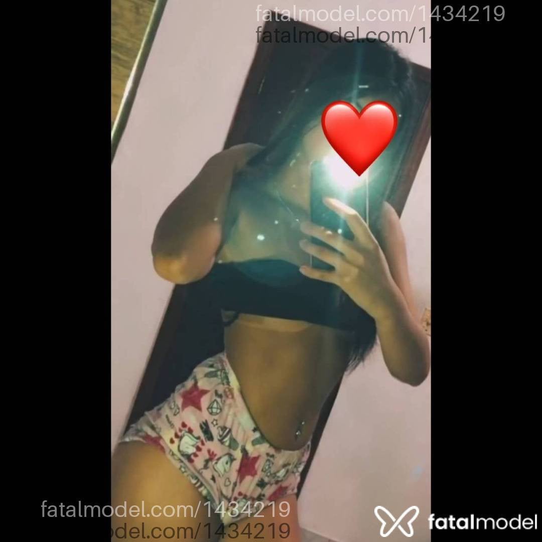 Acompanhante mulher morena (o) de olhos castanhos - Melissa