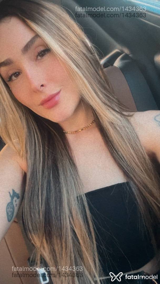 Acompanhante mulher com cabelo castanho de olhos castanhos em São José dos Campos - Lorena Lins