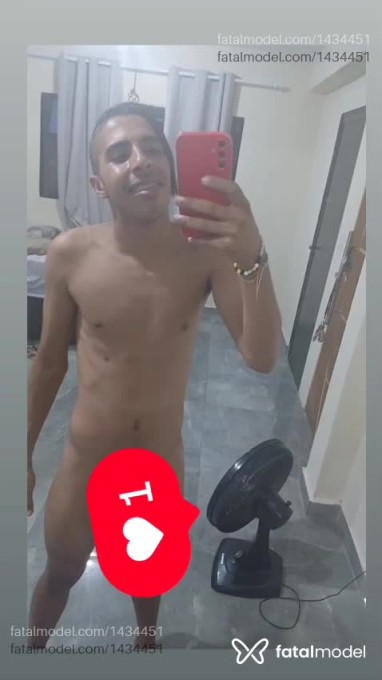 Acompanhante homem com cabelo castanho de olhos castanhos em São Paulo - Oriel hernandez