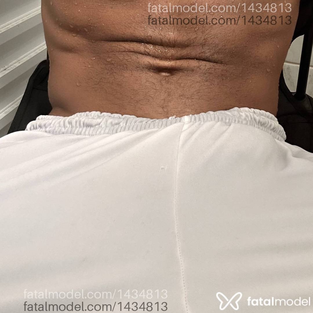 Acompanhante homem morena (o) de olhos castanhos - Gustavo