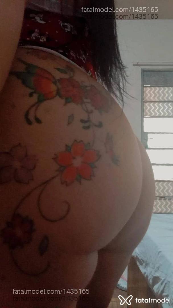 Acompanhante mulher morena (o) de olhos castanhos - Thata