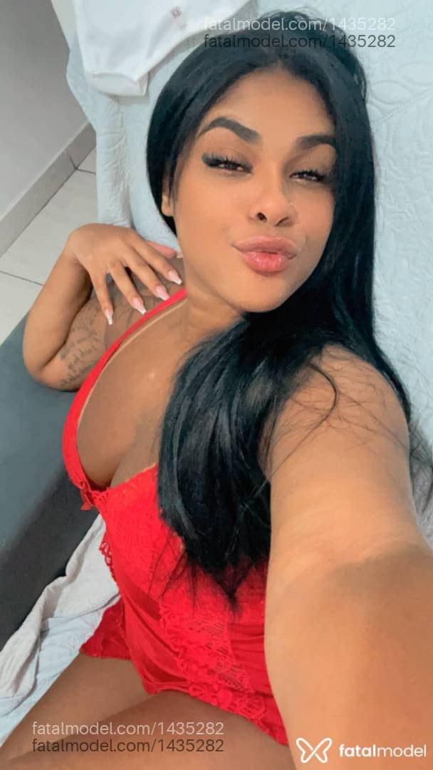Acompanhante mulher morena (o) de olhos castanhos - Paola