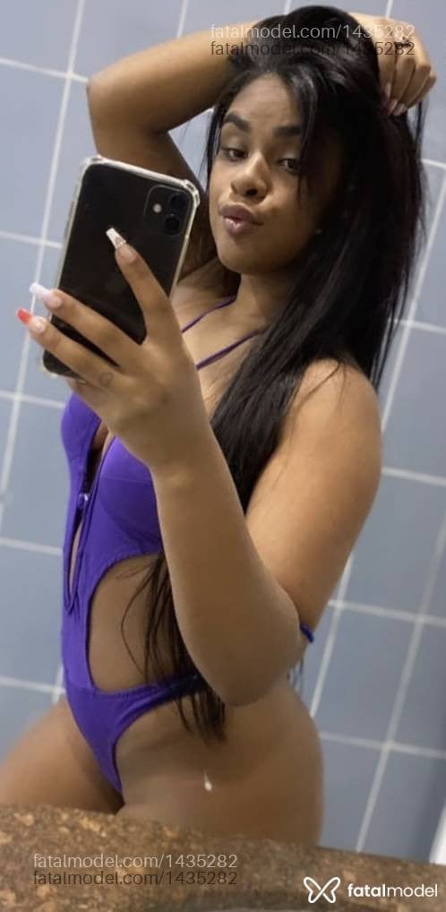 Acompanhante mulher morena (o) de olhos castanhos em Governador Valadares - Paola
