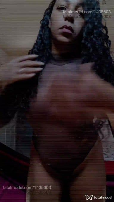 Acompanhante mulher com cabelo castanho de olhos castanhos em Picos Acompanhante mulher com cabelo castanho de olhos castanhos em Picos - Yanca Oliver