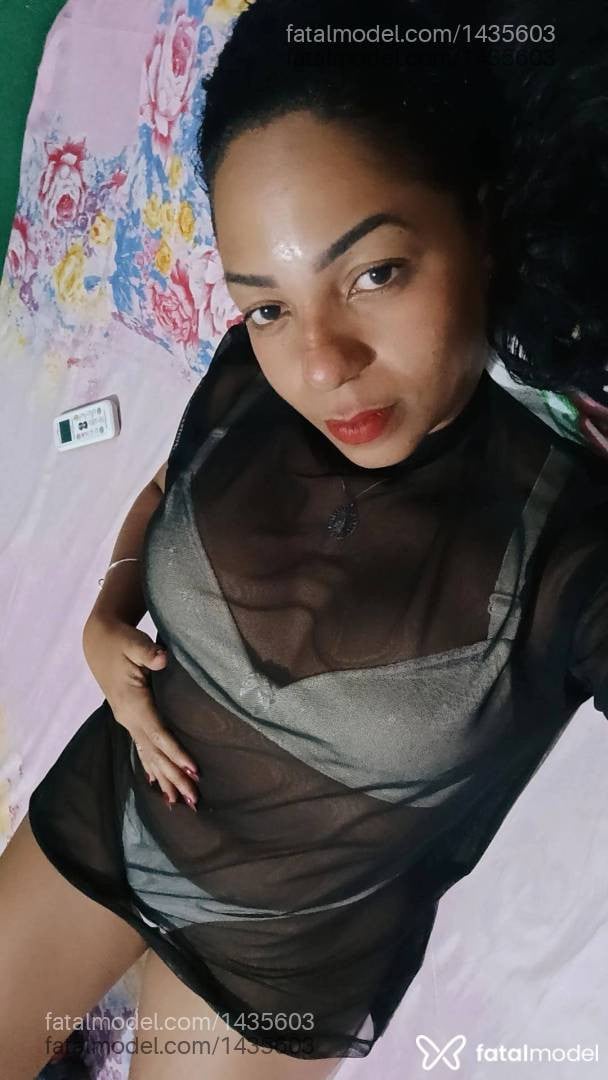 Acompanhante mulher com cabelo castanho de olhos castanhos - Yanca Oliver