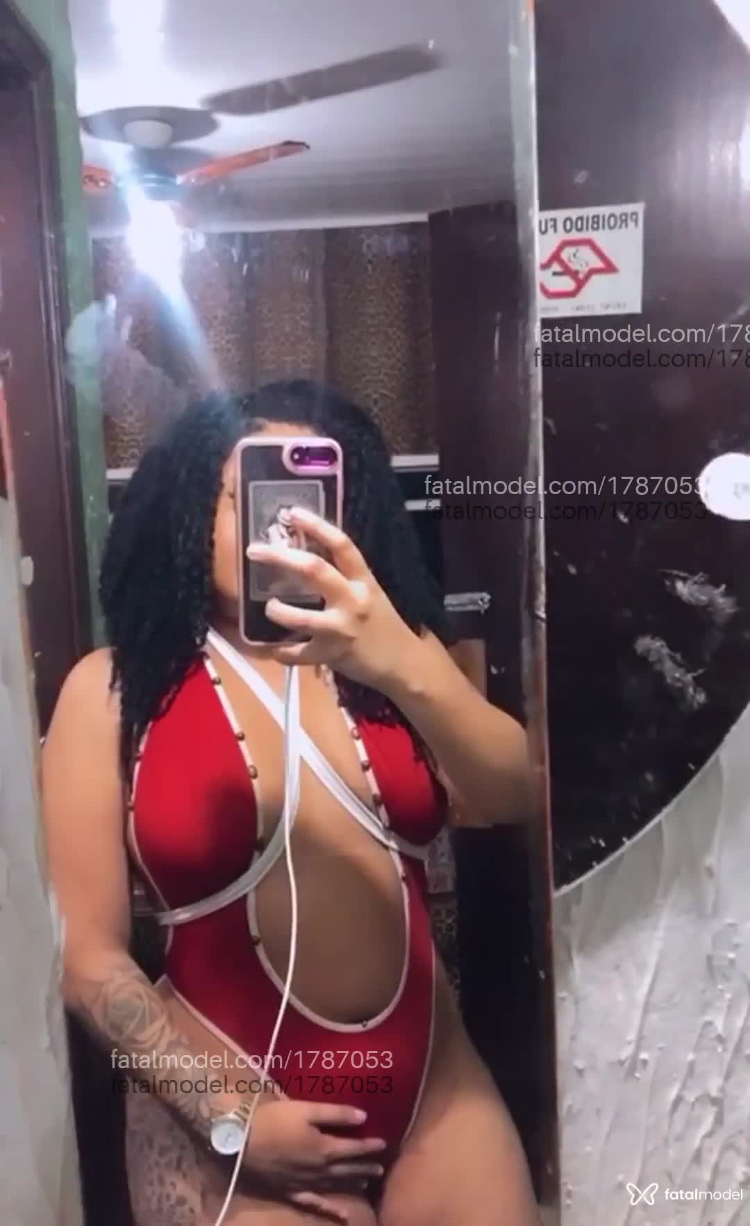 Acompanhante mulher morena (o) de olhos castanhos em Lençóis Paulista Acompanhante mulher morena (o) de olhos castanhos em Lençóis Paulista - Vanessa