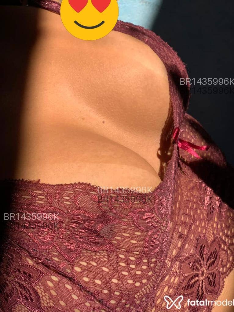 Acompanhante mulher morena (o) de olhos castanhos em Brasília - Letícia Marcela