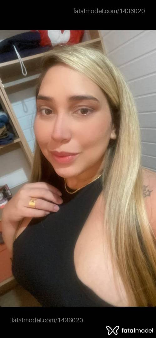 Acompanhante mulher loira (o) de olhos mel - Daniela Prado