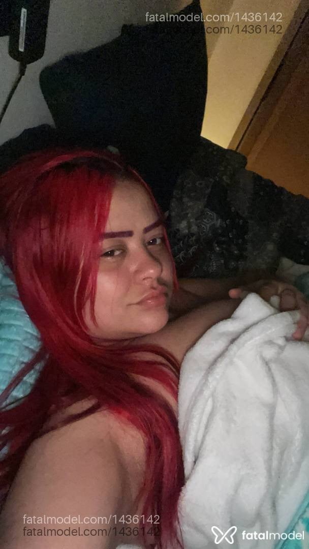 Acompanhante mulher ruiva (o) de olhos mel - Pamela