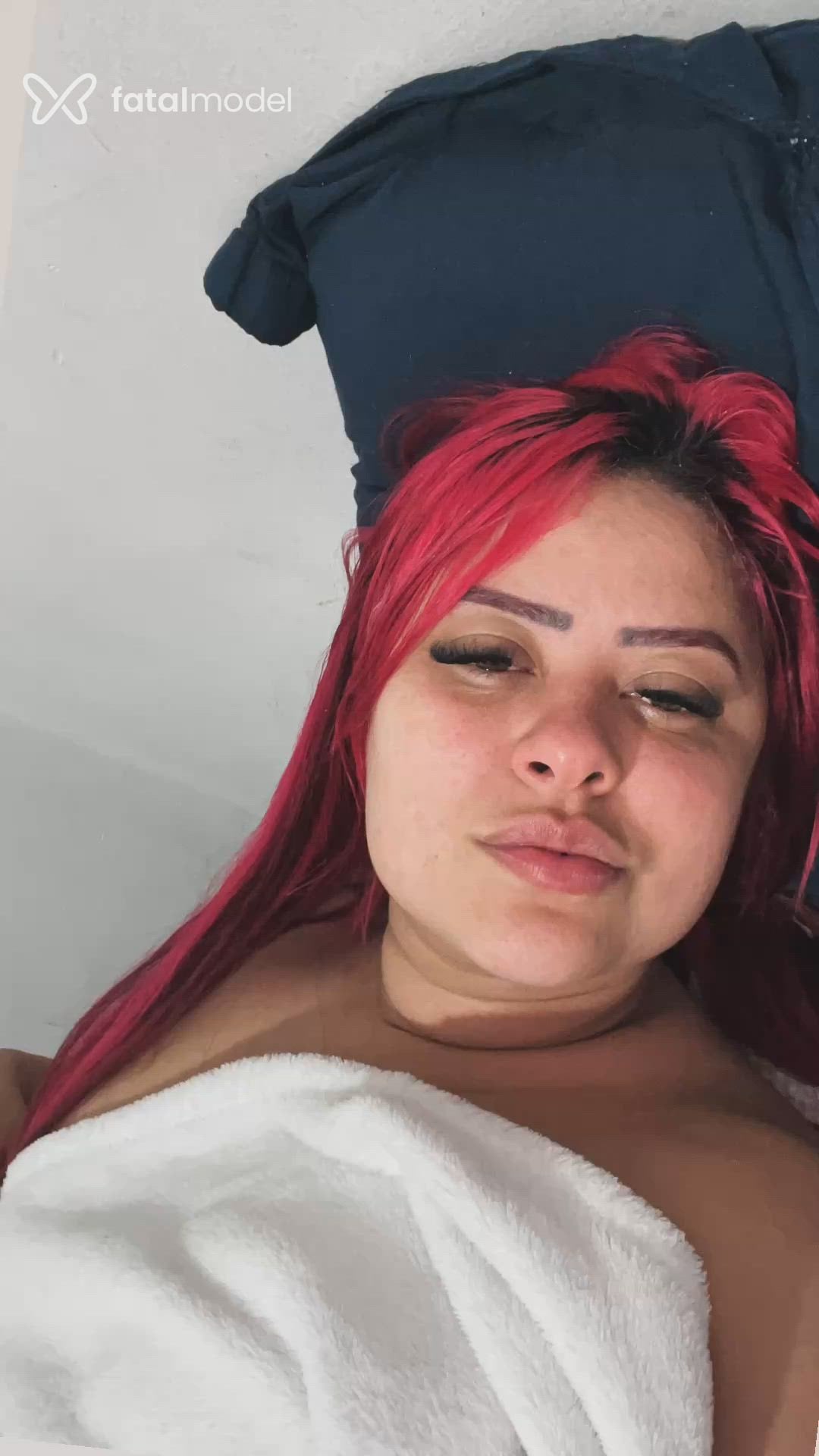 Acompanhante mulher ruiva (o) de olhos mel - Pamela Acompanhante mulher ruiva (o) de olhos mel - Pamela