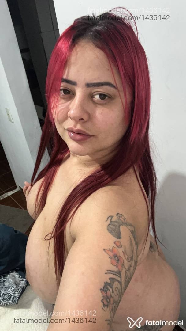 Acompanhante mulher ruiva (o) de olhos mel - Pamela