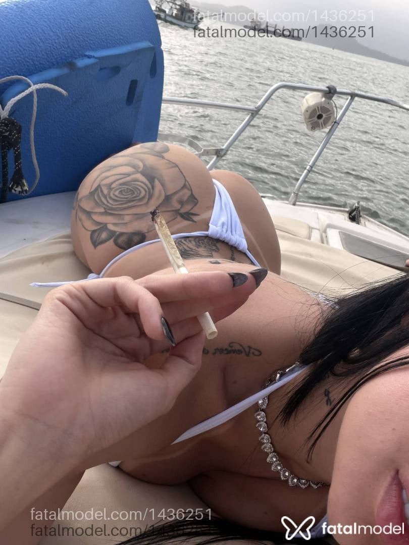 Acompanhante mulher morena (o) de olhos castanhos em Araranguá - Mirella Sophia
