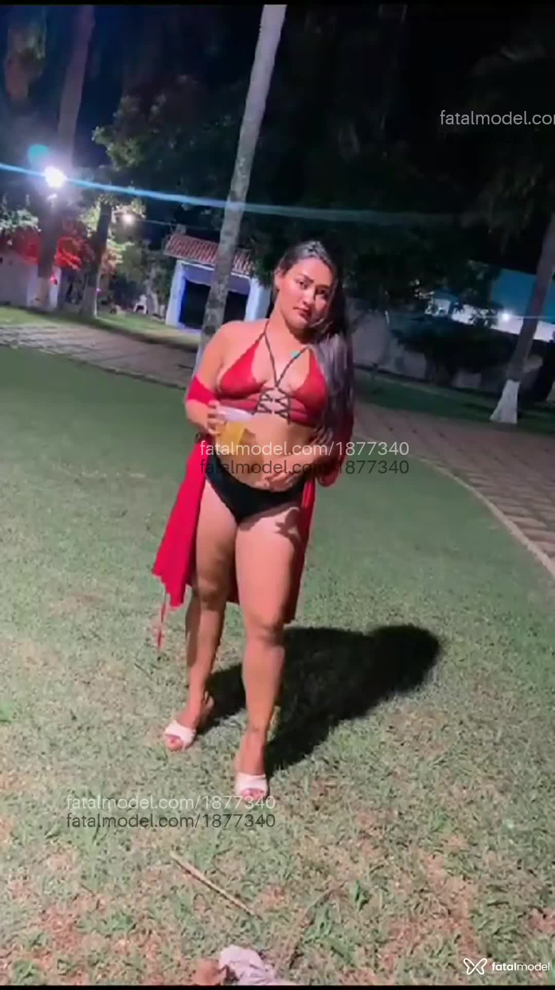 Acompanhante mulher com cabelo castanho de olhos castanhos em Porto Velho - Karolina