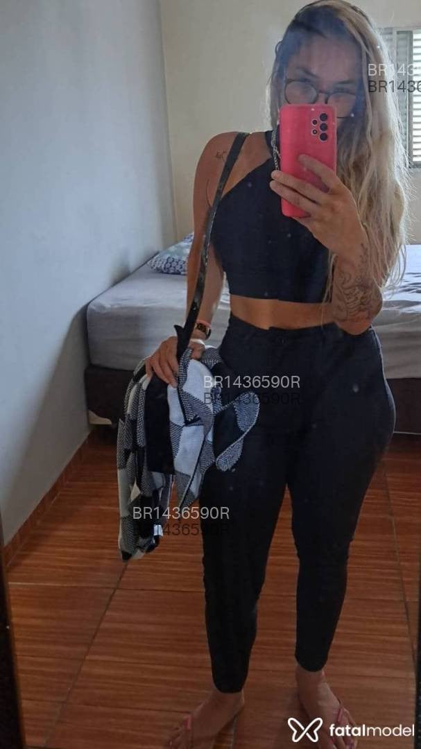 Acompanhante mulher loira (o) de olhos castanhos em Lorena - Mya bianch