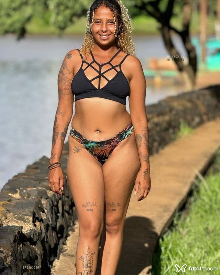 Acompanhante mulher com cabelo castanho de olhos castanhos em São José do Rio Preto - Mirella