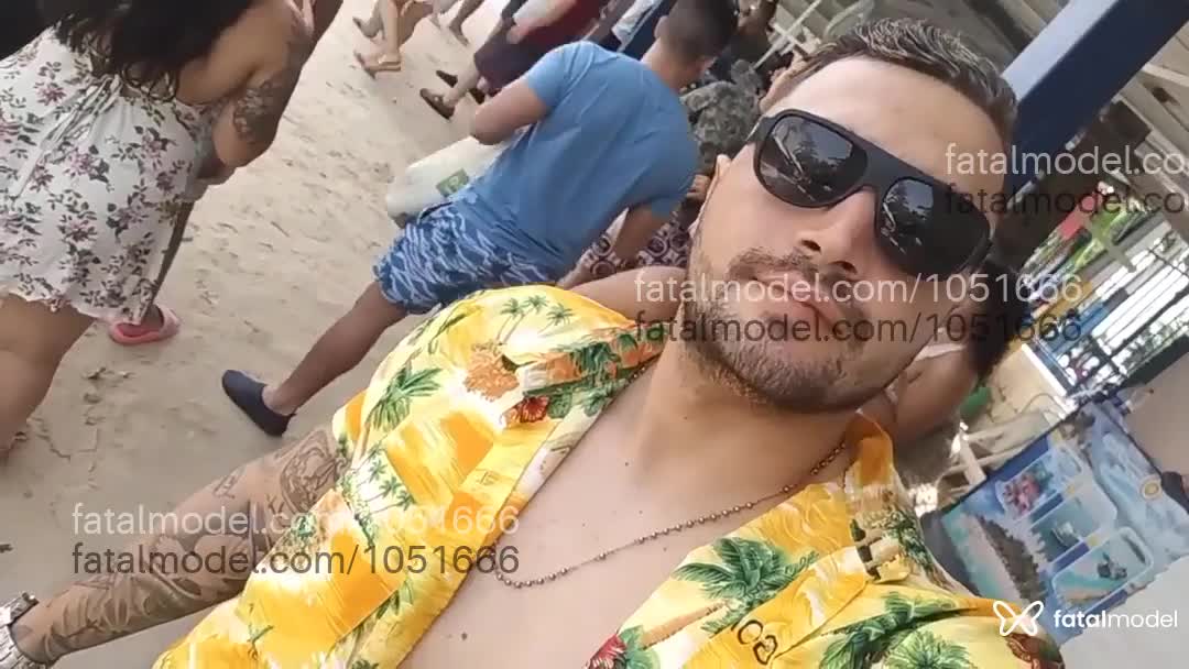 Acompanhante homem loira (o) de olhos castanhos em Virtual Acompanhante homem loira (o) de olhos castanhos em Virtual - Mauricio