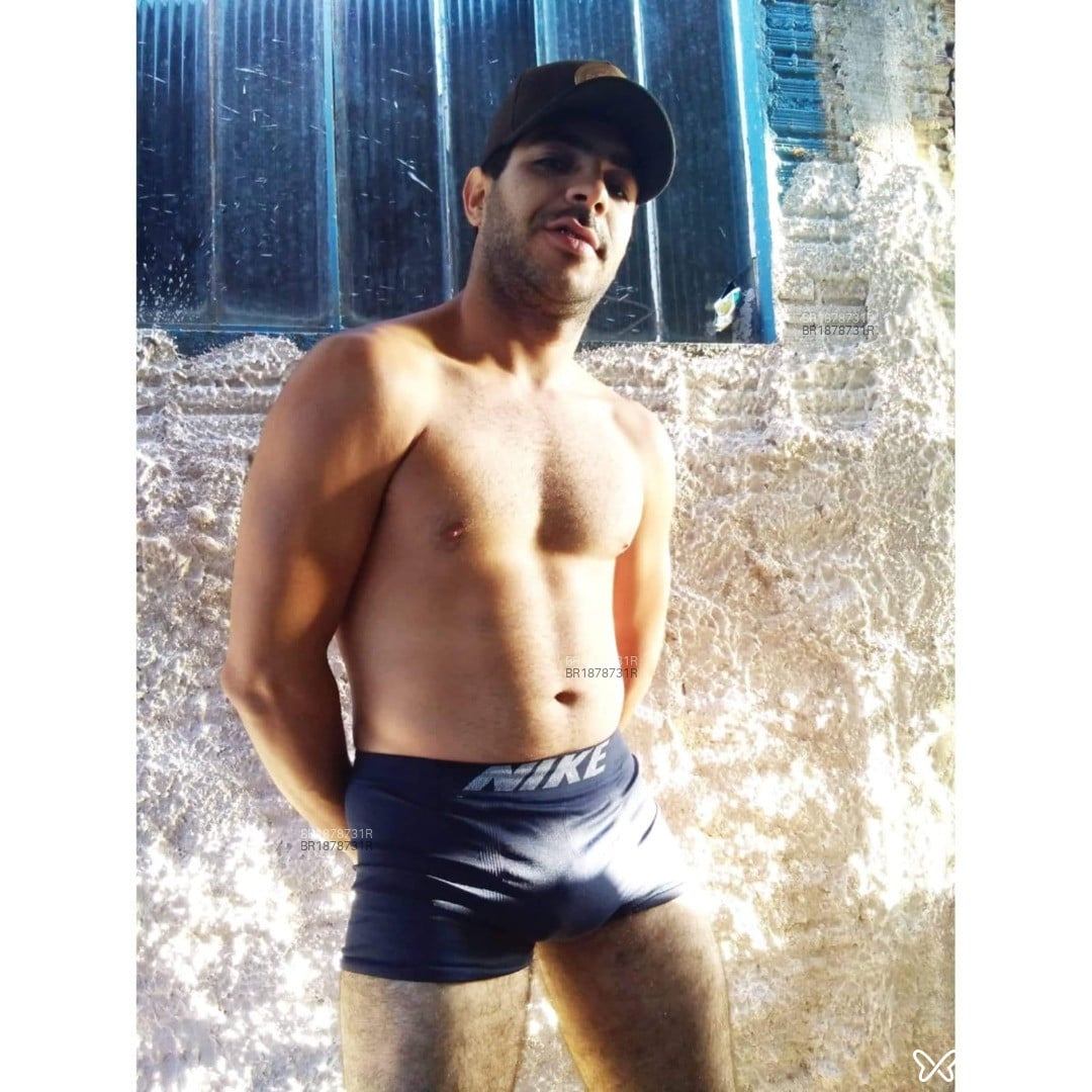 Acompanhante homem morena (o) de olhos castanhos em Altônia - Leandro Alves