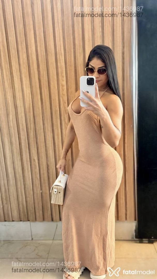 Acompanhante mulher com cabelo castanho de olhos castanhos - Brunna