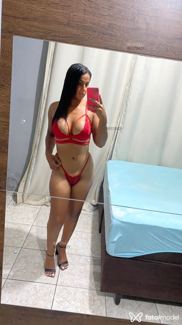 Acompanhante mulher trans morena (o) de olhos castanhos em Piracicaba - Melissa Ferreira