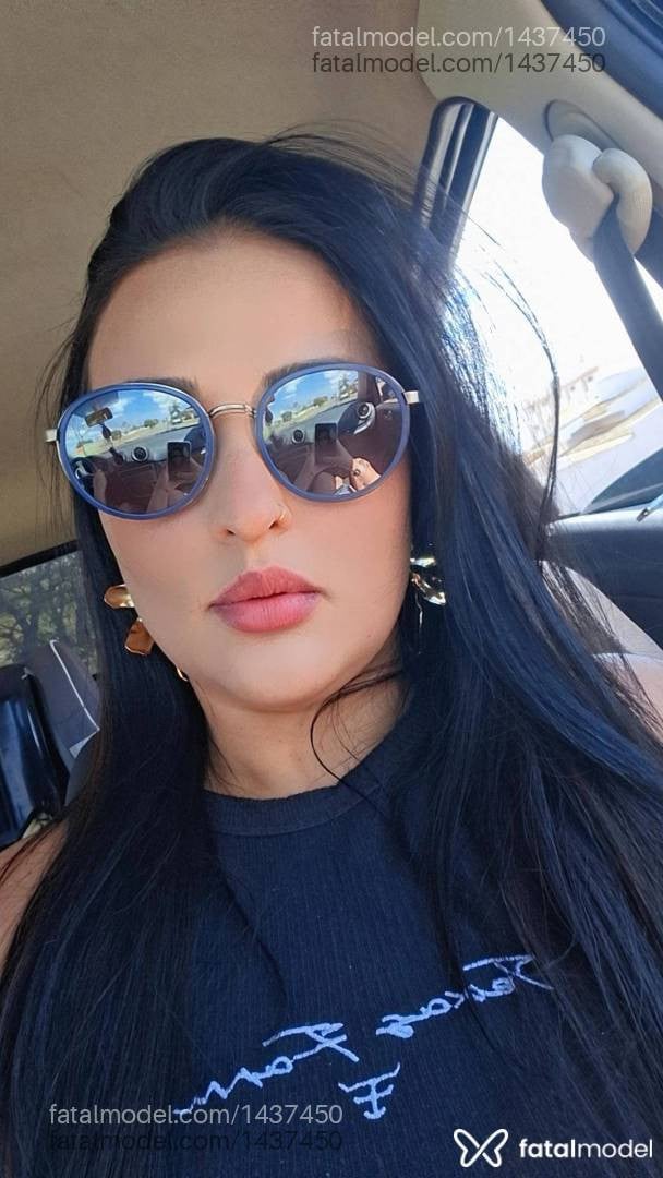 Acompanhante mulher com cabelo castanho de olhos castanhos - Lais Torrezani