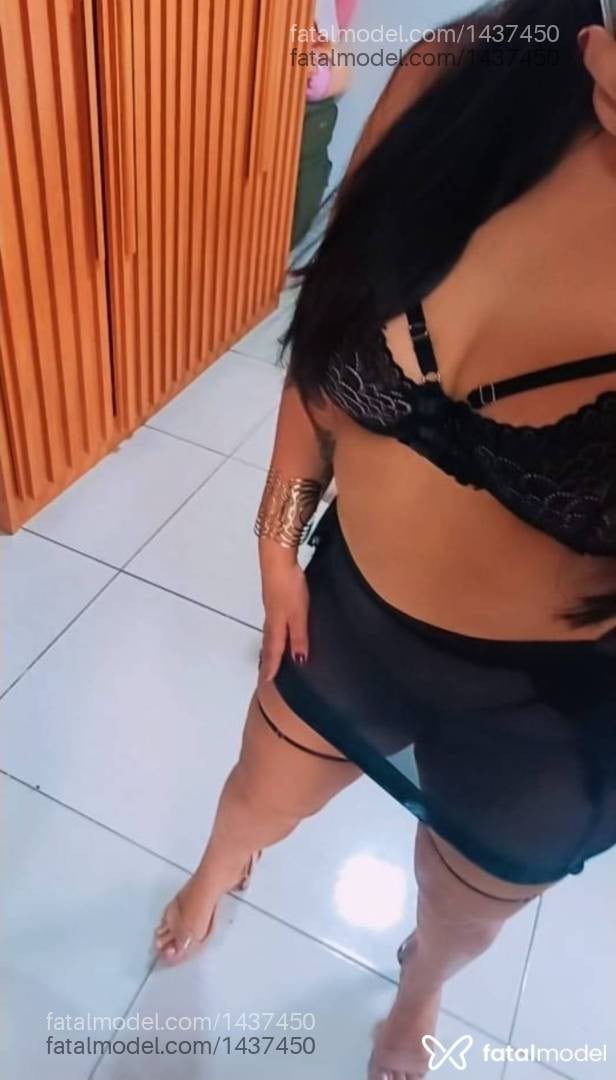 Acompanhante mulher com cabelo castanho de olhos castanhos em Coromandel Acompanhante mulher com cabelo castanho de olhos castanhos em Coromandel - Lais Torrezani