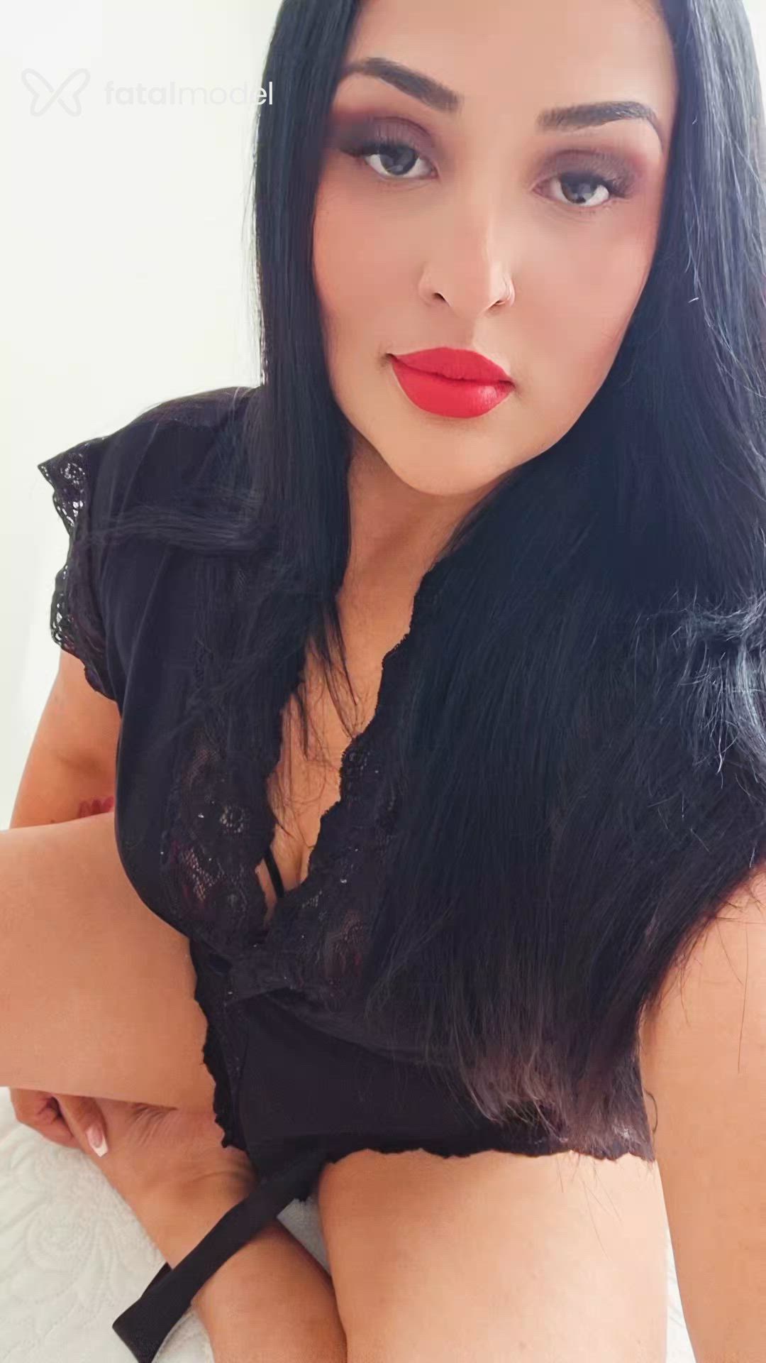 Acompanhante mulher com cabelo castanho de olhos castanhos em Coromandel Acompanhante mulher com cabelo castanho de olhos castanhos em Coromandel - Lais Torrezani