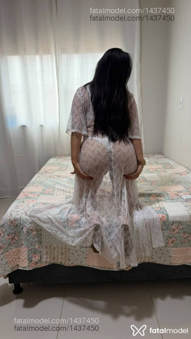Acompanhante mulher com cabelo castanho de olhos castanhos - Lais Torrezani