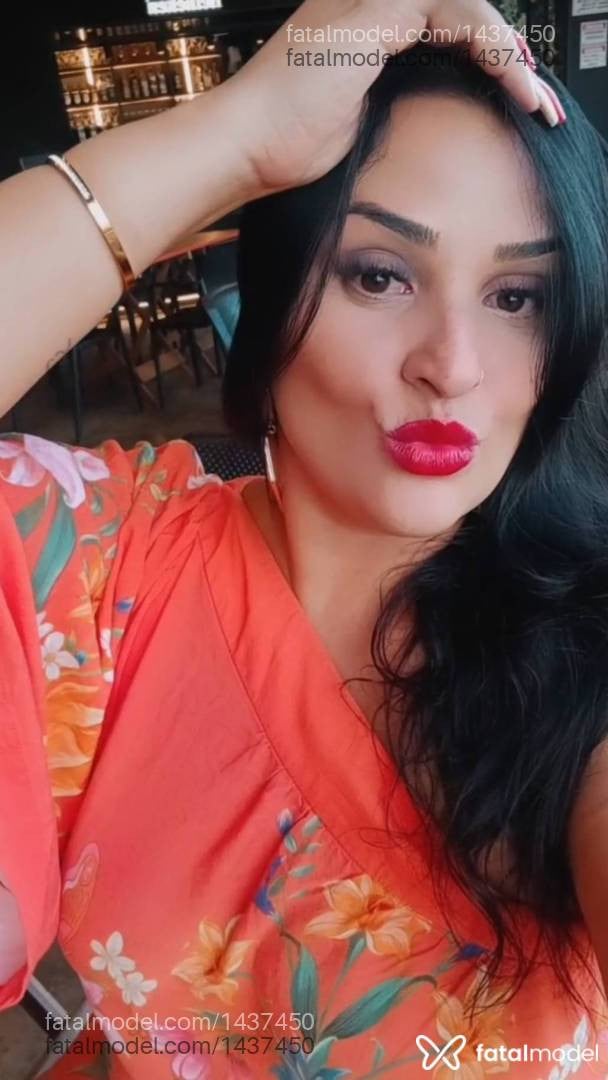 Acompanhante mulher com cabelo castanho de olhos castanhos em Coromandel - Lais Torrezani