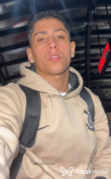 Acompanhante homem morena (o) de olhos castanhos em São Paulo Acompanhante homem morena (o) de olhos castanhos em São Paulo - Diego Félix