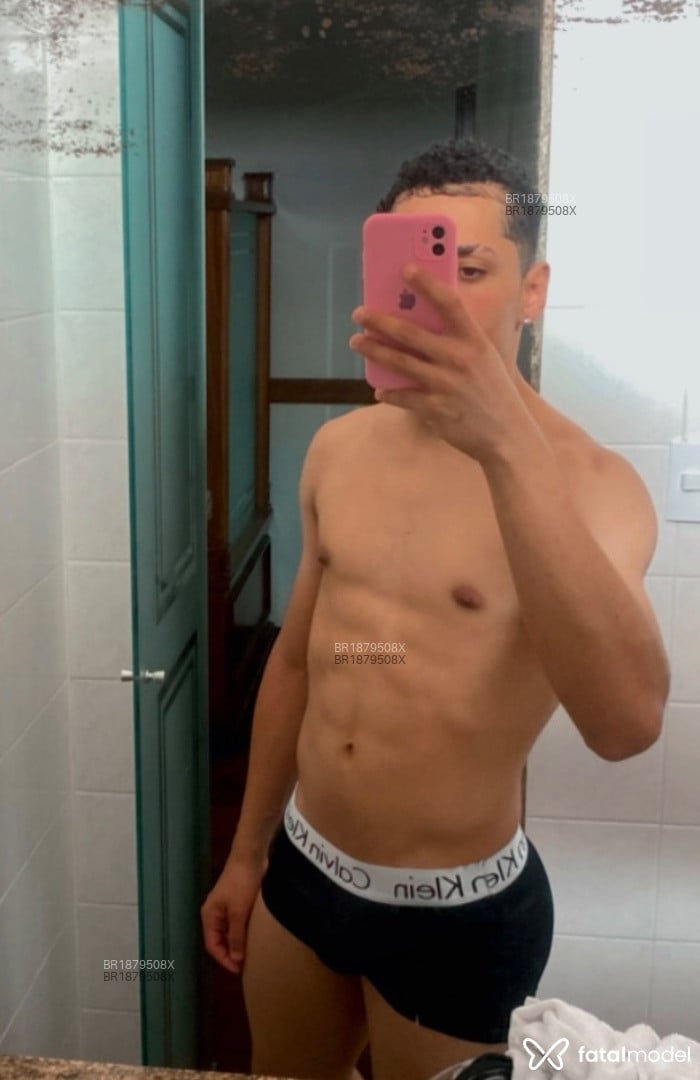 Acompanhante homem morena (o) de olhos castanhos em São Paulo Acompanhante homem morena (o) de olhos castanhos em São Paulo - Diego Félix