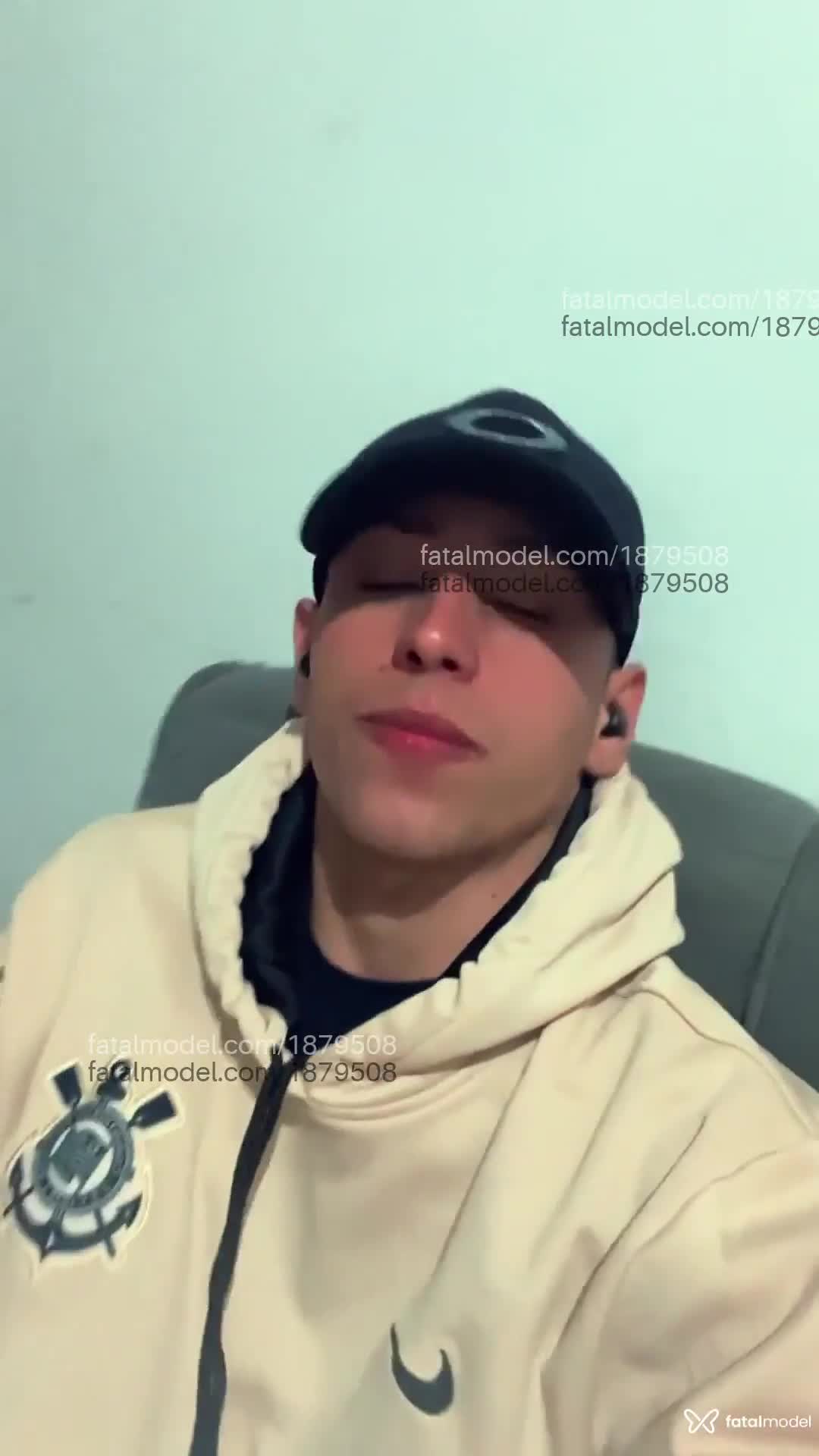 Acompanhante homem morena (o) de olhos castanhos em São Paulo Acompanhante homem morena (o) de olhos castanhos em São Paulo - Diego Félix