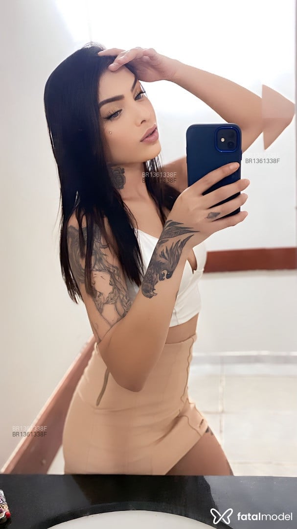 Acompanhante mulher morena (o) de olhos verdes em Uberlândia - Angel