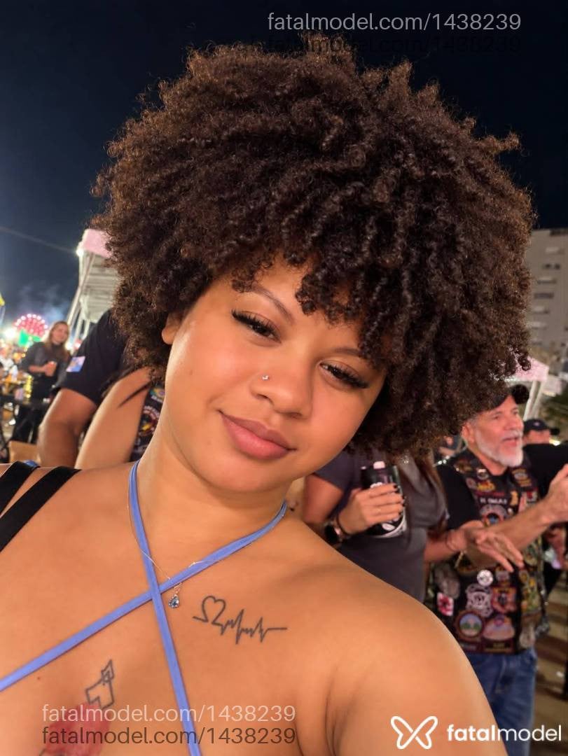 Acompanhante mulher morena (o) de olhos castanhos - andressa