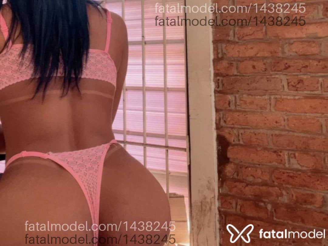 Acompanhante mulher morena (o) de olhos pretos - Gabrielly