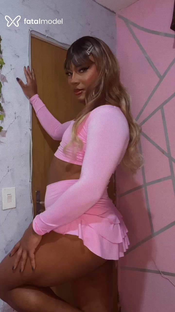Acompanhante travesti com cabelo castanho de olhos mel em Guaratinguetá Acompanhante travesti com cabelo castanho de olhos mel em Guaratinguetá - Kethilin nifetinh