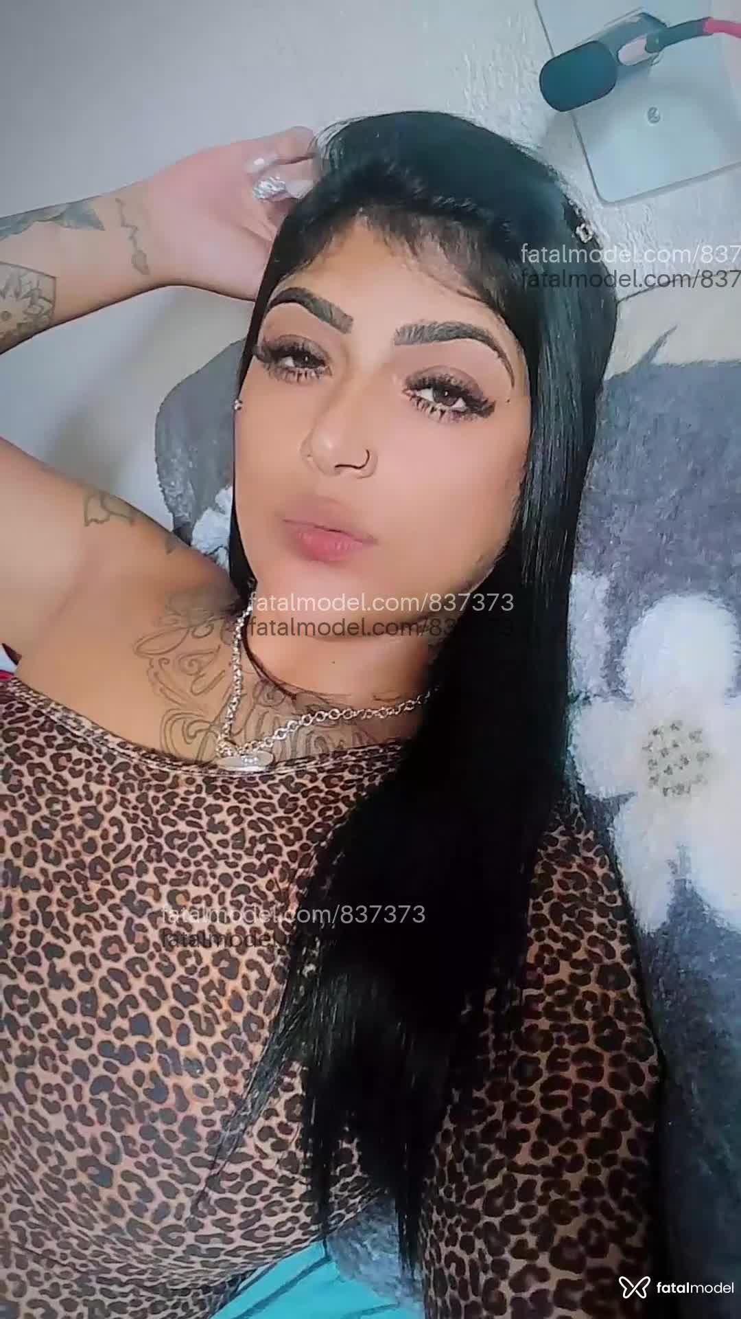 Acompanhante mulher morena (o) de olhos mel em Lages - Melissa Morena